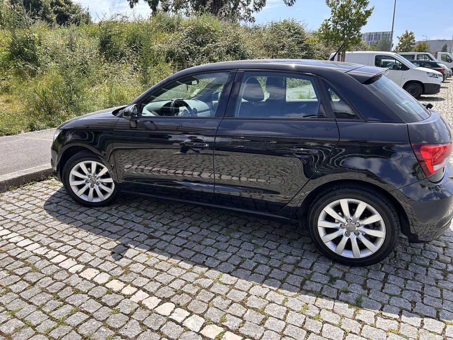 Audi A1    impecavel