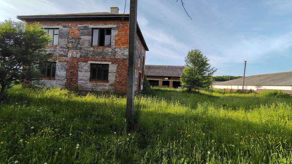 Будинок і ділянка,