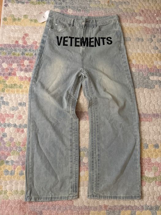 Джинси Vetements