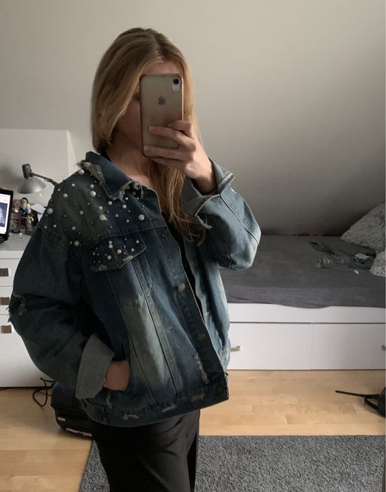 Kurtka jeansowa z perełkami