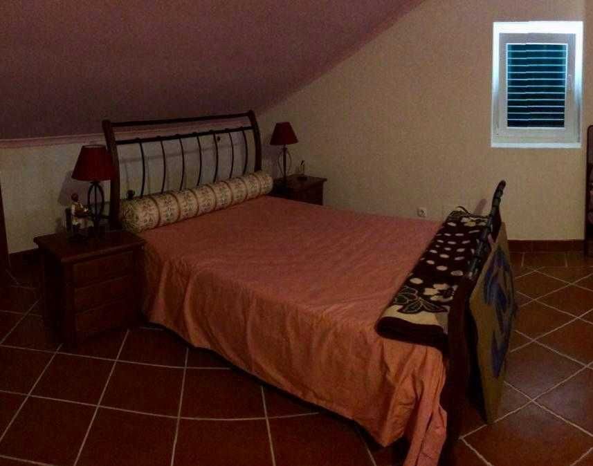 Cama de Casal 1.40m em PERFEITO ESTADO