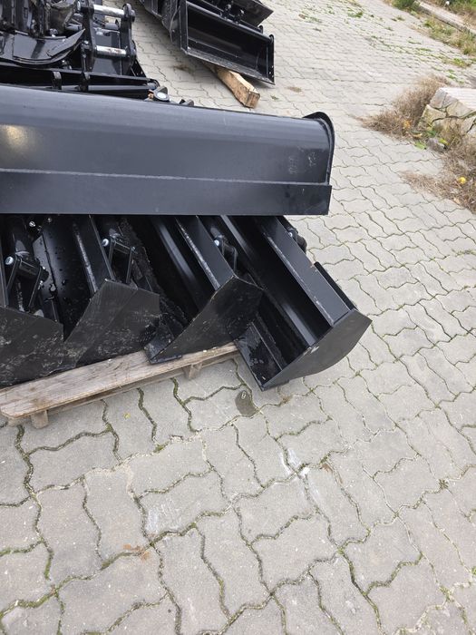 Balde hidráulico para mini giratórias
Balde hidráulico robusto