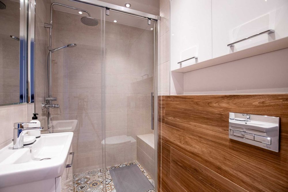 Do wynajęcia mieszkanie, wysoki standard. 50m2., parter.al. 1000-lecia