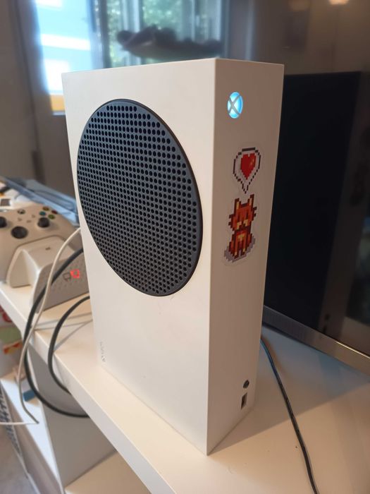 XBOX Series S com Base de Carregamento e Bateria Recarregável