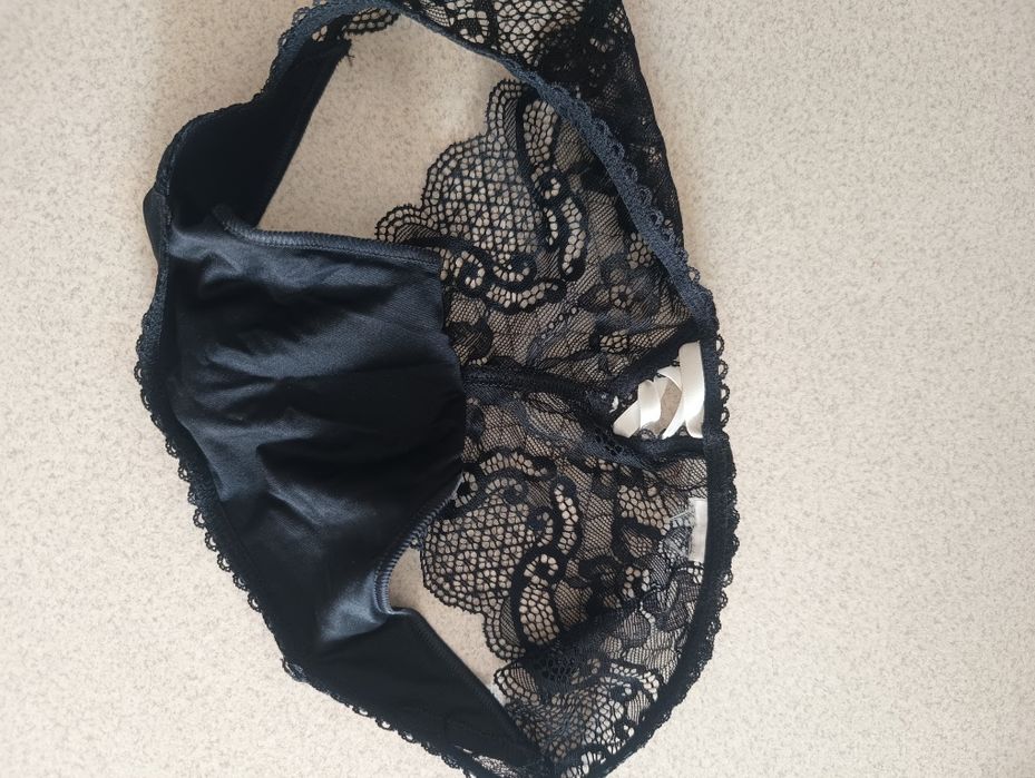H&m stringi damskie czarne zdobione rozm S