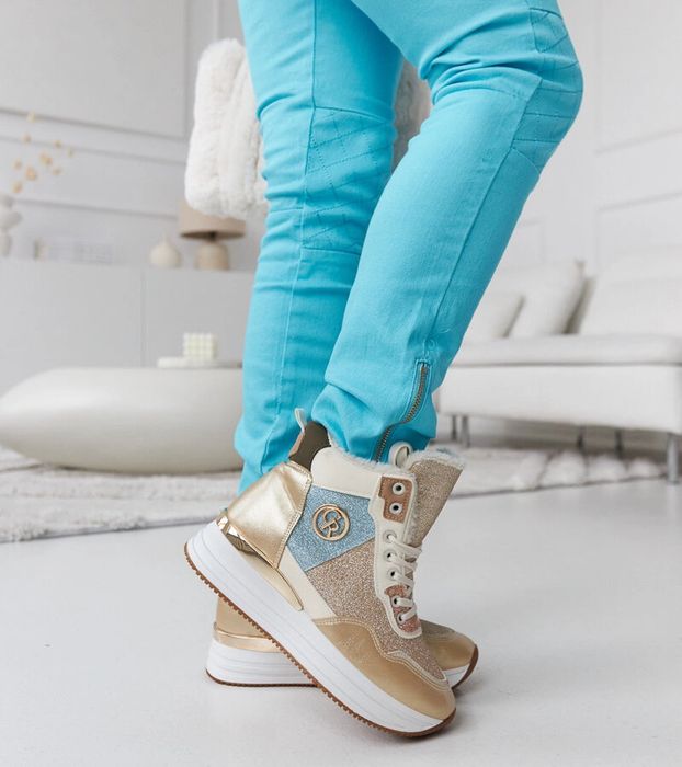 Złote ocieplane sneakersy z brokatem Deleon
