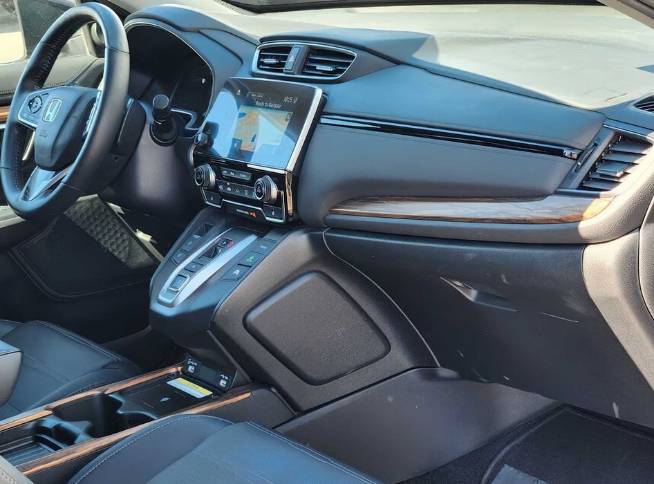 Honda CR-V Hybrid      2020