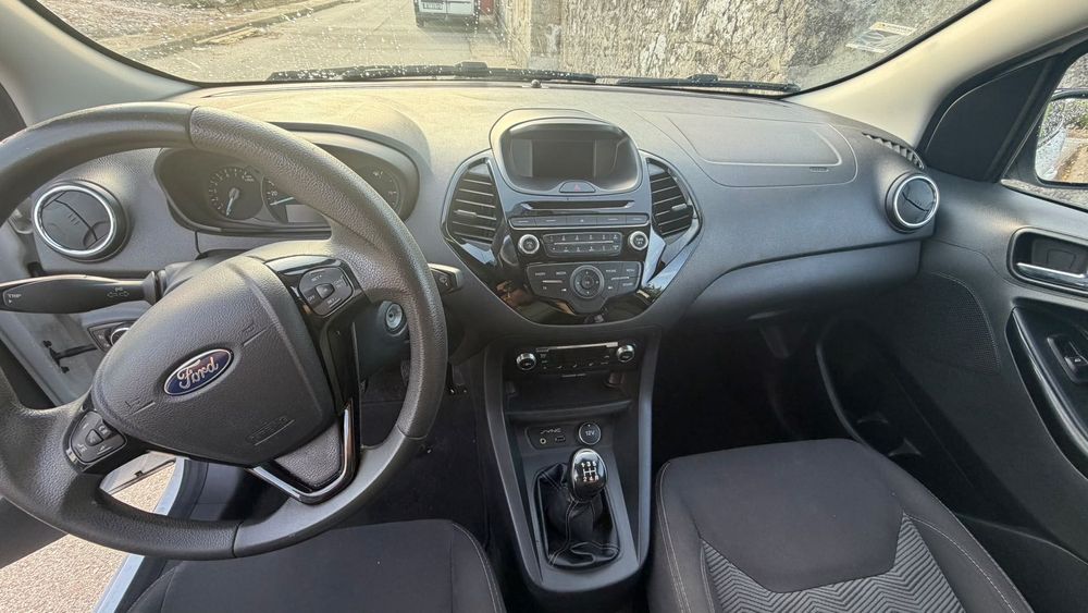 Carro Ford Ka+ 2018 — photo 3