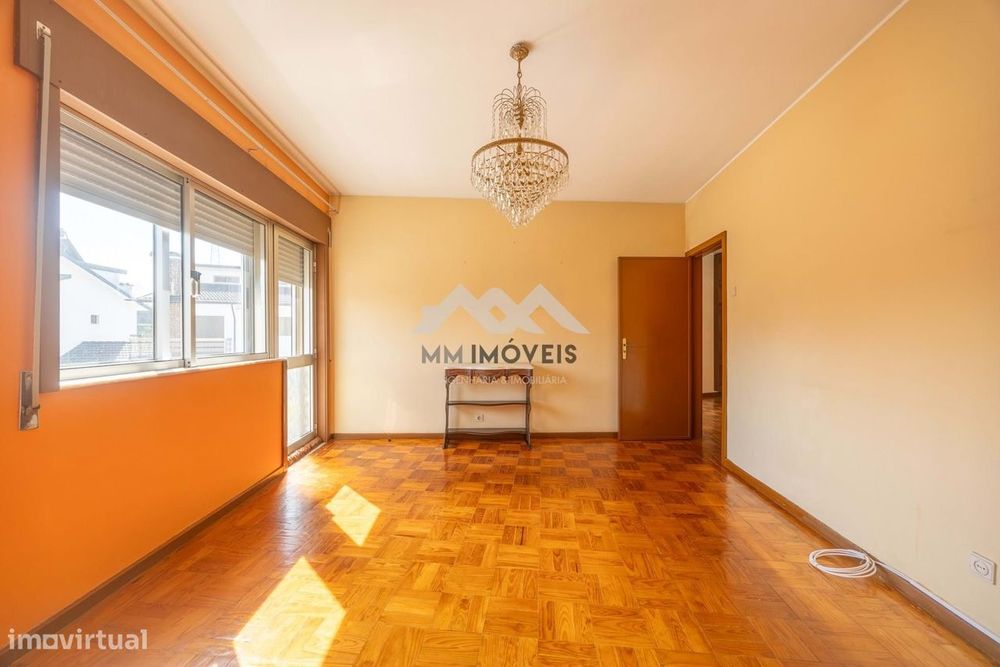 Imóvel Único: Habitação + Espaço Comercial | Excelente Oportunidade de