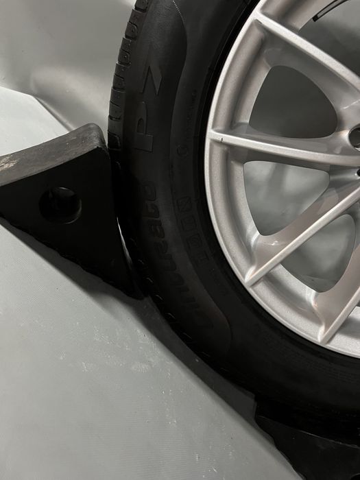 Felgi KOMPLET BMW 5x120 17 cali X3 F25 X1 E60 E90 F10