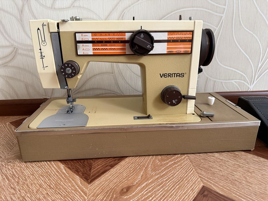 Швейная машинка  Veritas