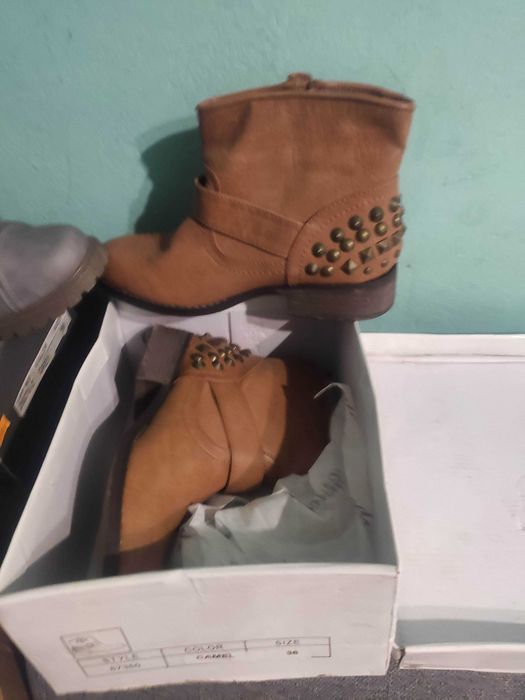 buty jesienno = zimowe roz od 33- do 37 , nowe