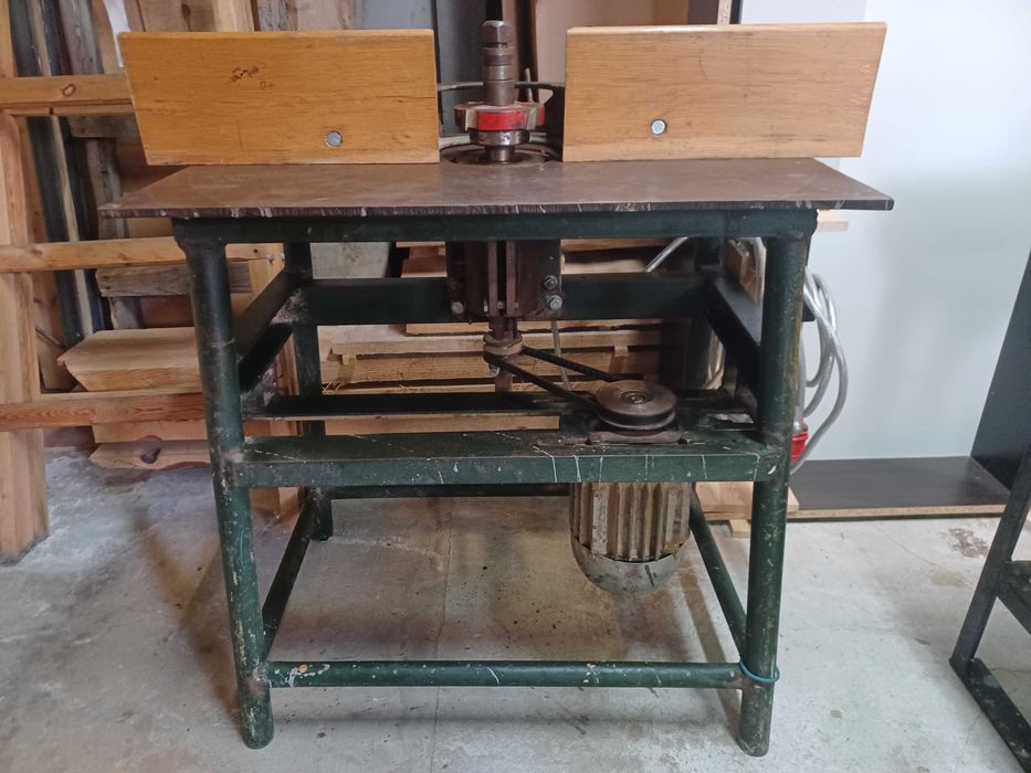 Frezarka stołowa do drewna