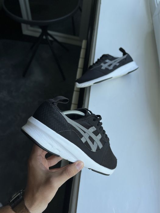 Оригінал!Кросівки ASICS Lyte-Jogger.  Розмір 40 (25,25 см)