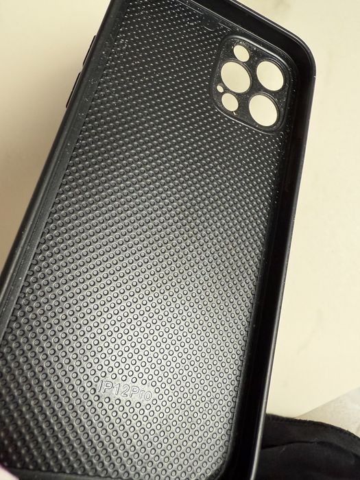 Case etui zamszowe czarne Audi RS iPhone 12 pro