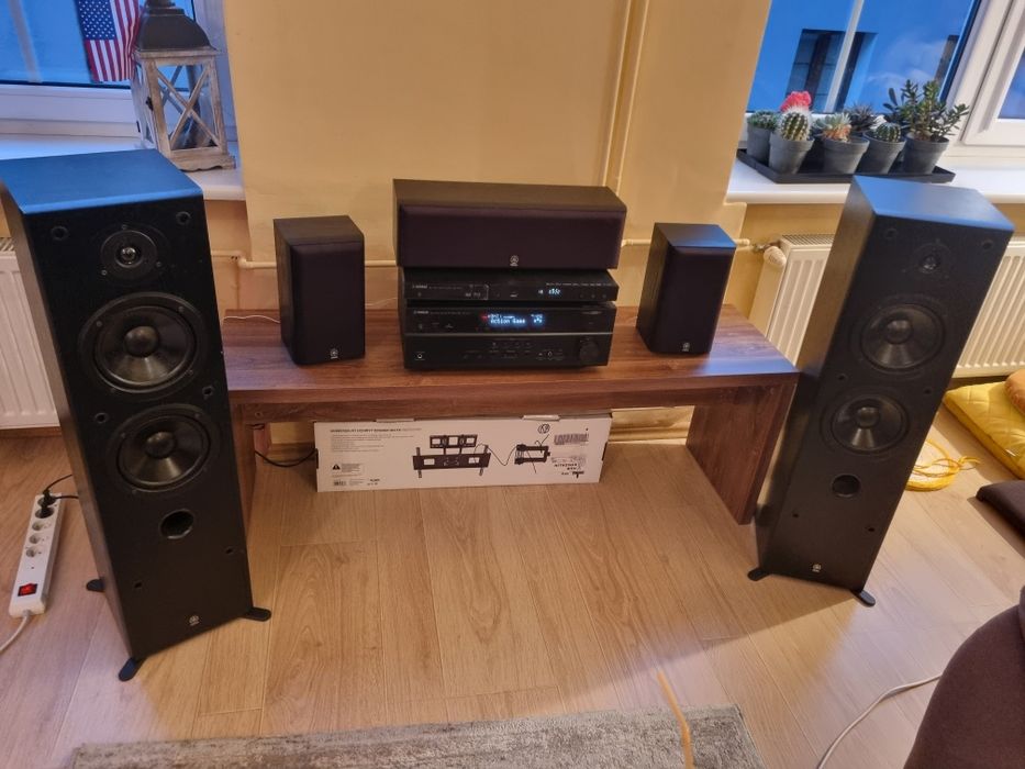 Zestaw kina domowego Yamaha -RX -V473