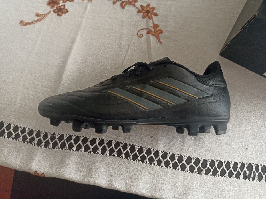 Chuteiras Adidas Copa Pure 2 Club FxG - Tam. 42 2/3  usadas