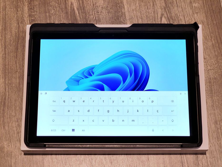 Microsoft Surface Pro 6 Platinum I5 8GB 256GB