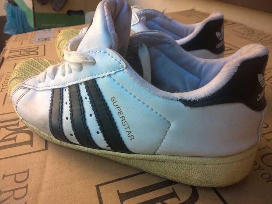 Buty sportowe ADIDAS SuperStar Białe Trampki młodzieżowe rozm39 Modne