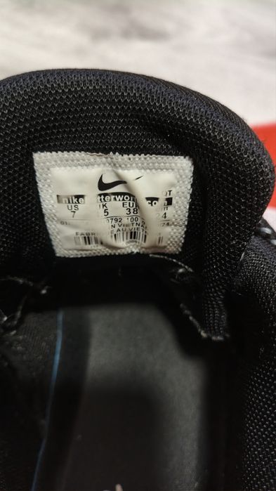 Продам Nike air max 95 38 розмір