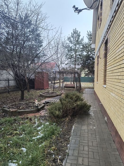 Затишний та просторий будинок на Веретенівці