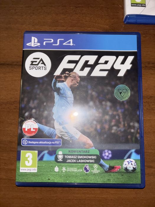 Play Station 4 plus 5 gier.