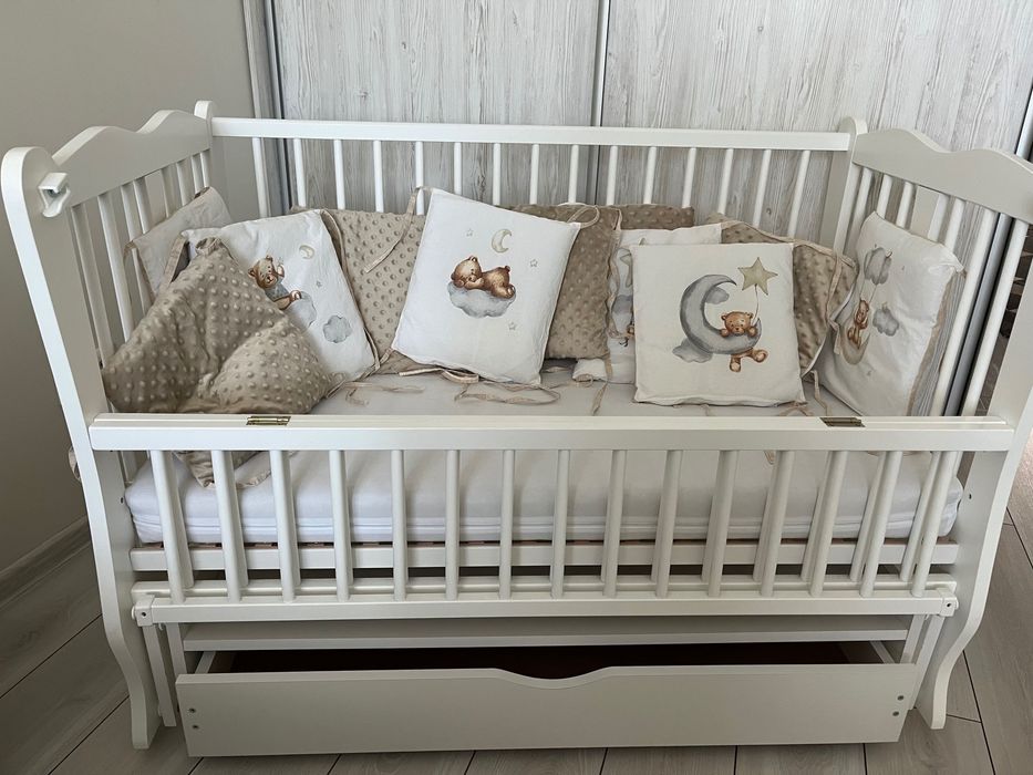 Ліжечко дитяче маятник + ортопедичний матрац в ідеальному стані