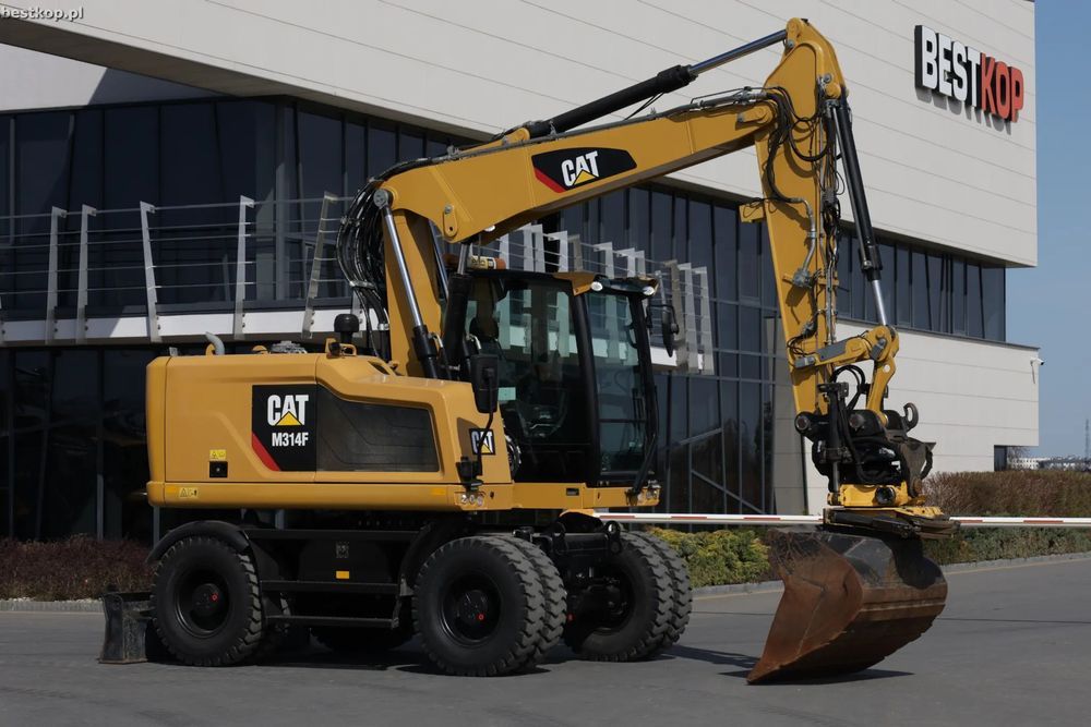 Caterpillar M314F  | 2017r | 9140h | 15t. | Centralne | RIDE CONTROL | skręt w joysticku|