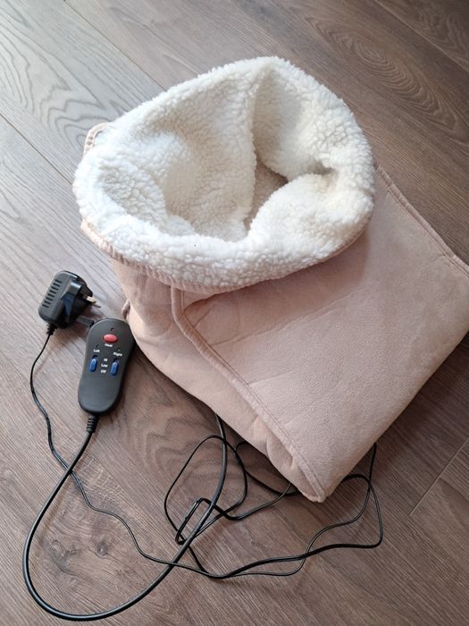 Электрическая грелка для ног с вибромассажем