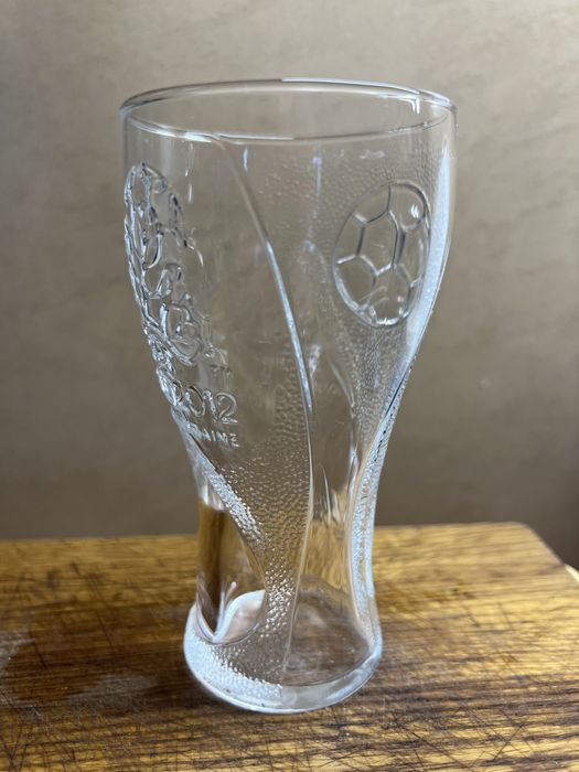 Стакан Coca-Cola, колекційна присвячена чемпіонату з футболу УЄФА2012