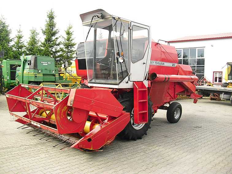 Зерноуборочный комбайн Massey Ferguson 20