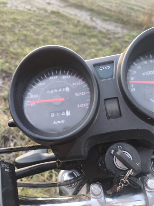 Viper V125P з номерним знаком