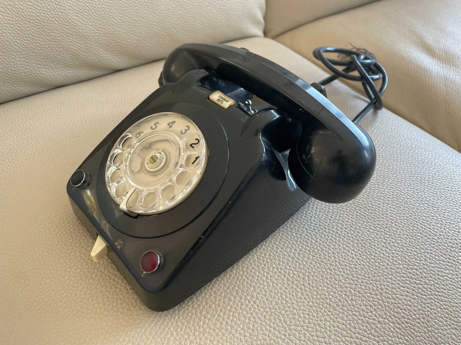 Telefone preto anos 70