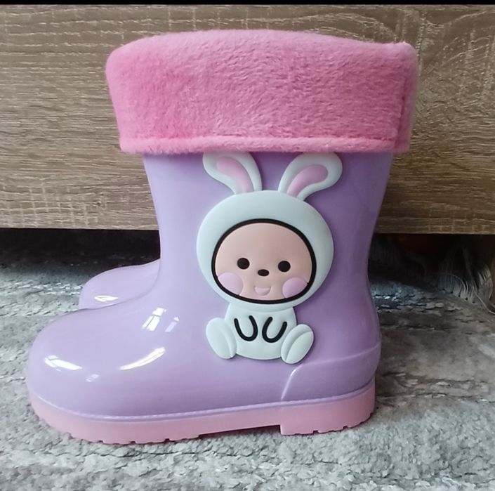 Дитячі чобітки...