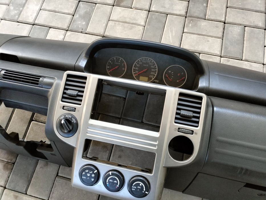 Торпедо Nissan X-Trail T30