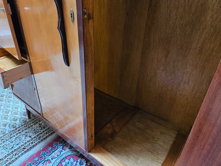 Roupeiro vintage - óptimo estado geral