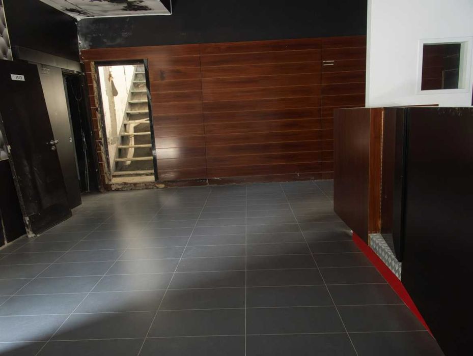 Pavilhão Comercial e Discoteca - Oportunidade de investimento em Aradas, Aveiro
