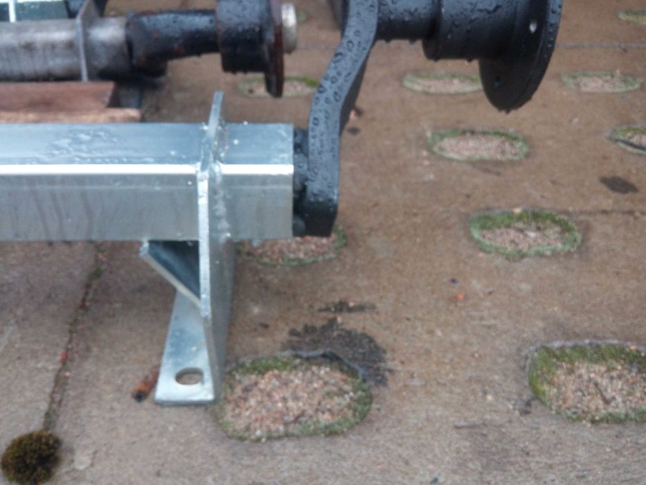 Oś osie osika al-ko knott do przyczepek Niewiadów Neptun  inne 1350 kg