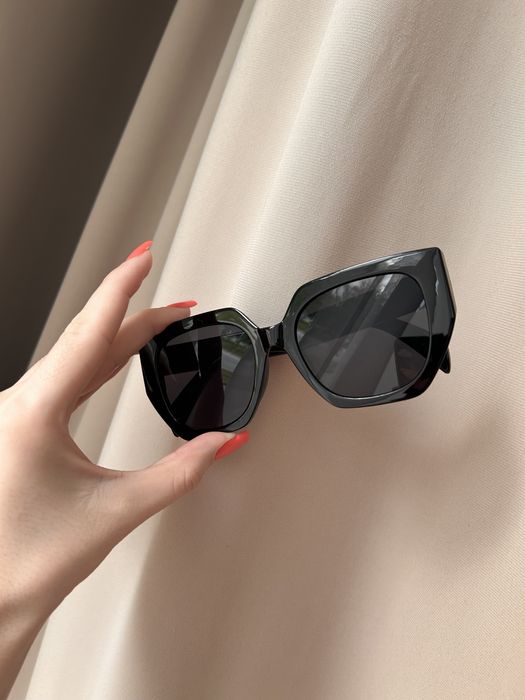 Nowe czarne okulary przeciwsłoneczne celinki celine