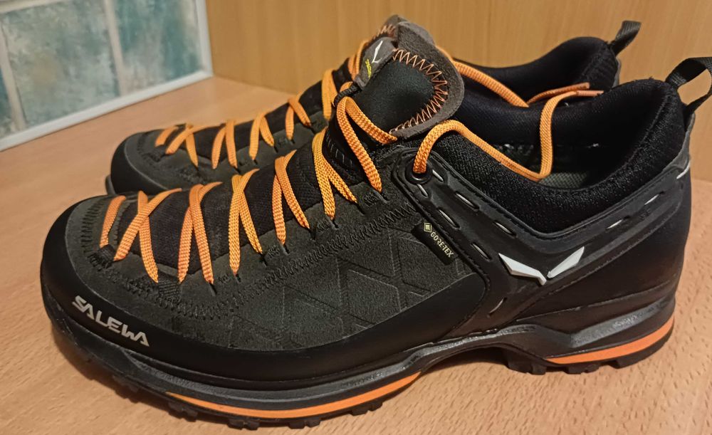 Orginalne nowe buty trekkingowe