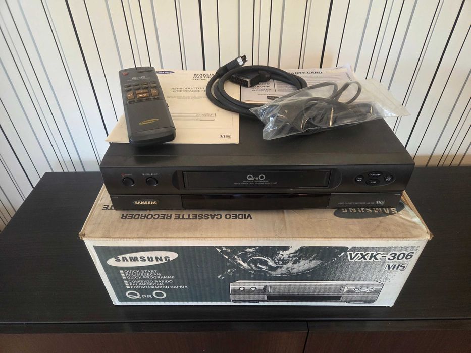 Vídeogravador VHS - Samsung QPRO VXK-306