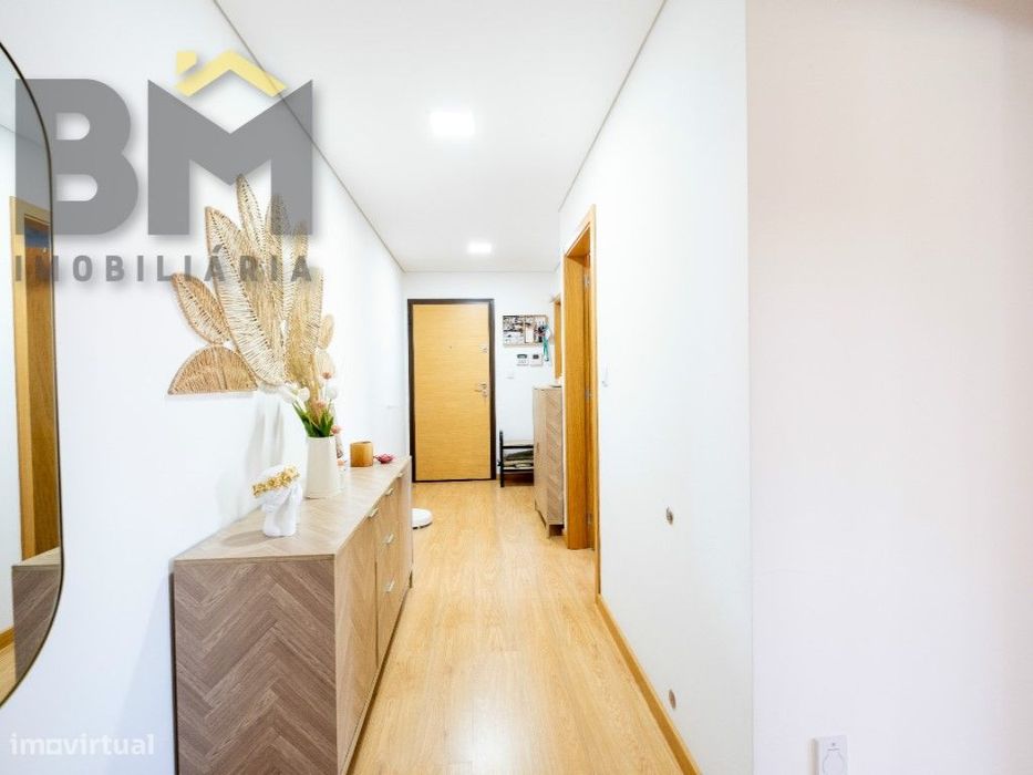 Apartamento T1 convertido em T2 com Tecnologia e Centralidade