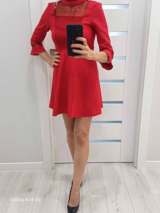 Sukienka czerwona ZARA Basic Collection. Rozmiar S.