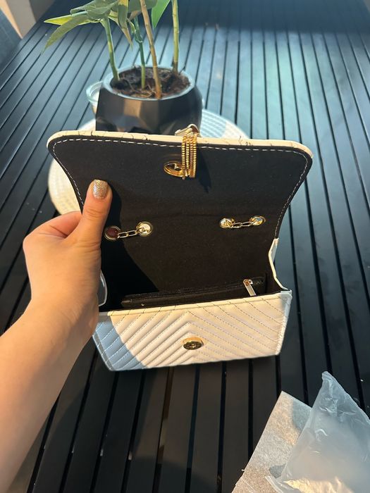 Bolsa de Ombro de Mulher