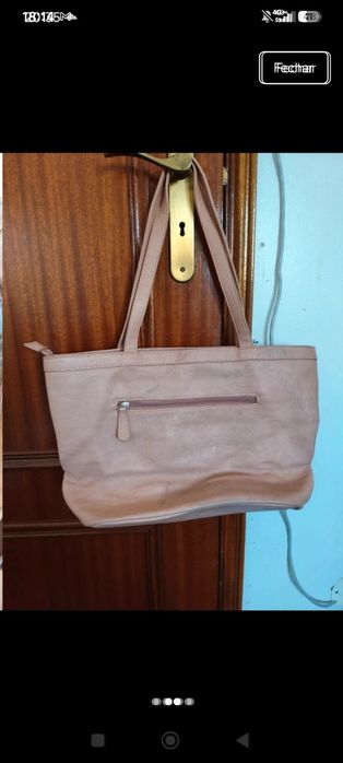 Bolsa de mulher grande, com pouco uso, da Vagg
