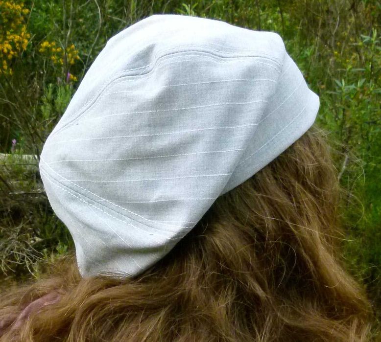 Boina unissexo feita à mão (slouchy beret hat)