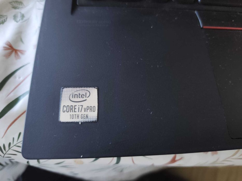 Lenovo ThinkPad T14 i7 vPro 48GB RAM 1TB SSD MX330 Teclado PT