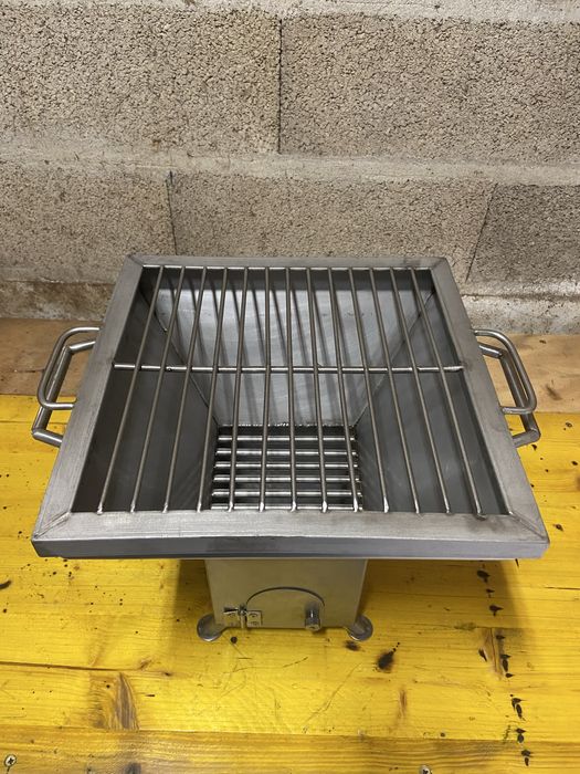 Churrasqueira/ grelhador em inox