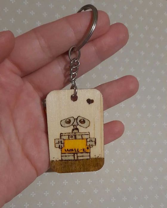 Trabalhos queimados na madeira , á mão - personalizaveis