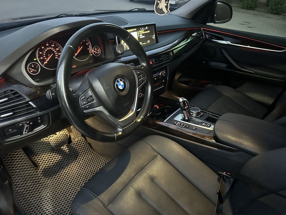 Продам BMW x5 f15